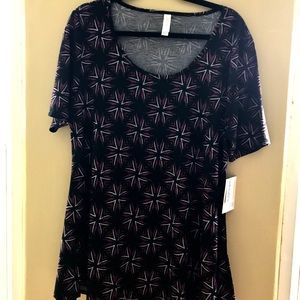 NWT, LuLaRoe Perfect Tee. Abstract print, Size L
